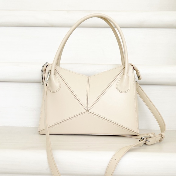 Structured Cream Handbag - Picture 1 of 3